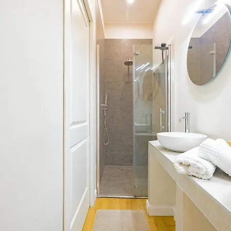 Modern Fondazione Prada M3 Lodi Apartment